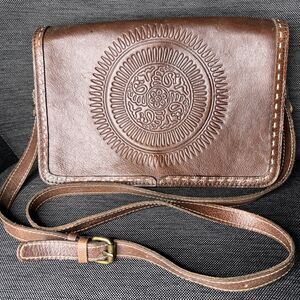 Patricia Nash Brown Leather Tooled Crossbody Purse Bag Messenger Sunburst
